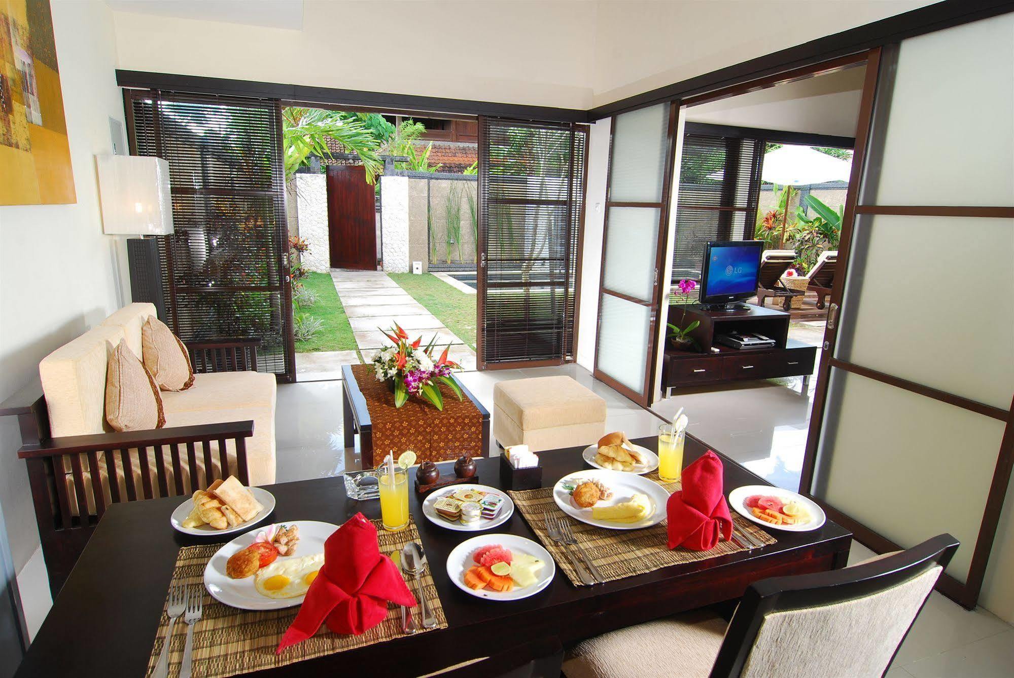 Bali Rich Villas Seminyak  Exterior photo